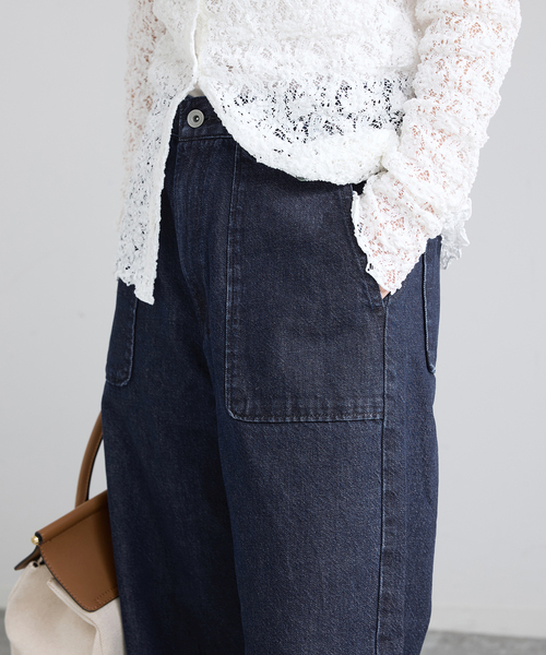 IENA（イエナ）の「デニムベイカーパンツ（デニムパンツ・レディース・ブルー/アイボリー・36/38）」の18枚目の写真