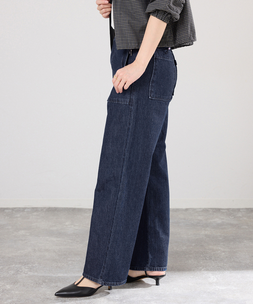 IENA(イエナ)の「デニムベイカーパンツ(デニムパンツ・レディース・ブルー/アイボリー・36/38)」の18枚目の写真
