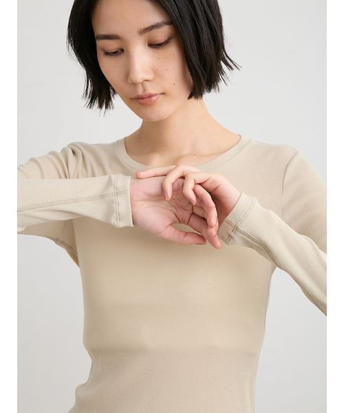 MIESROHE（ミースロエ）の「クルーネックカットプルオーバー（Tシャツ/カットソー・レディース・ブラック/ホワイト/ベージュ・F）」の3枚目の写真