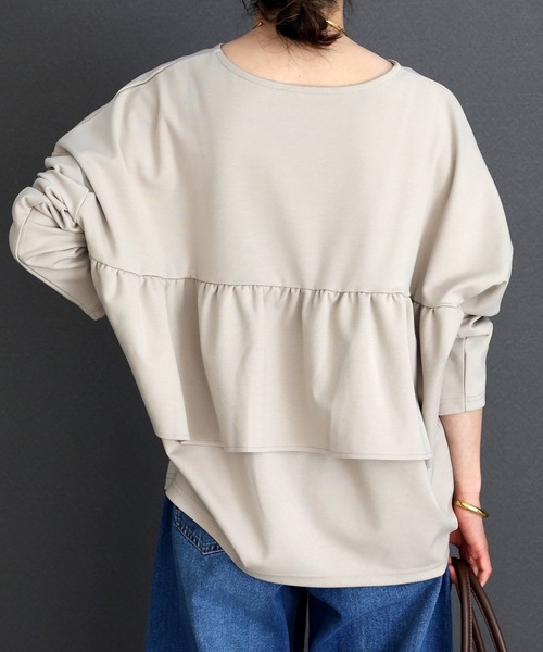 Aletta vita(アレッタビータ)の「ポンチバックフリルコクーンプルオーバー(Tシャツ/カットソー・レディース・グレイッシュベージュ/ブラック/ダークブラウン・M)」の19枚目の写真