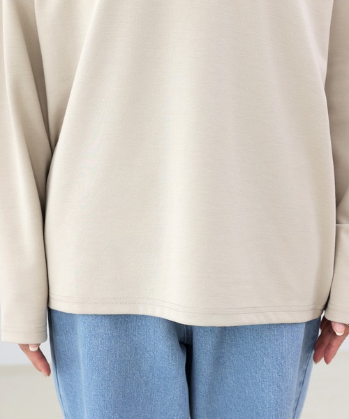 Aletta vita(アレッタビータ)の「ポンチバックフリルコクーンプルオーバー(Tシャツ/カットソー・レディース・グレイッシュベージュ/ブラック/ダークブラウン・M)」の8枚目の写真