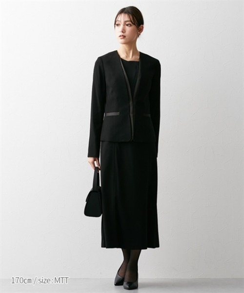 slattgir(スラットジール)の「高身長 【喪服・礼服】 洗えるノーカラージャケットアンサンブル(ジャケット+七分袖ロングワンピース)(防しわ) (トールサイズ)(スーツセット・レディース・ブラック・T5L/T3L/TLL/TL/TM)」の3枚目の写真
