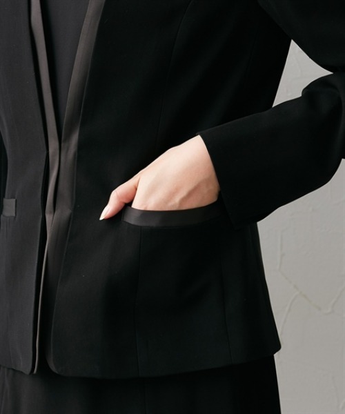 slattgir(スラットジール)の「高身長 【喪服・礼服】 洗えるノーカラージャケットアンサンブル(ジャケット+七分袖ロングワンピース)(防しわ) (トールサイズ)(スーツセット・レディース・ブラック・T5L/T3L/TLL/TL/TM)」の19枚目の写真