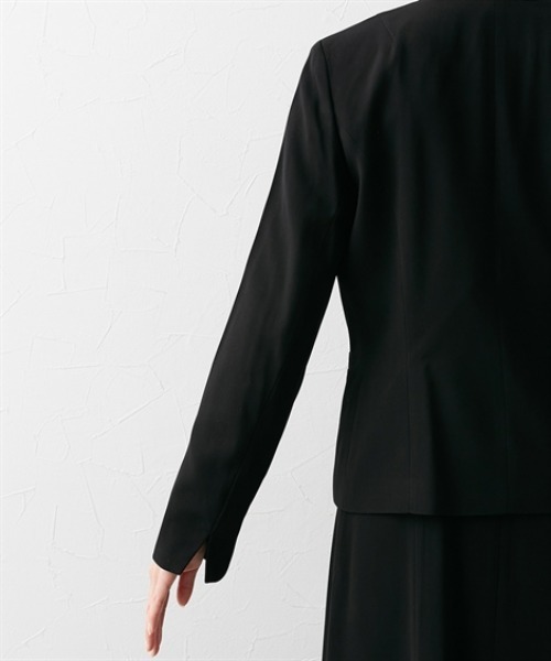 slattgir(スラットジール)の「高身長 【喪服・礼服】 洗えるノーカラージャケットアンサンブル(ジャケット+七分袖ロングワンピース)(防しわ) (トールサイズ)(スーツセット・レディース・ブラック・T5L/T3L/TLL/TL/TM)」の20枚目の写真
