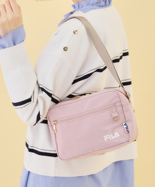 FILA（フィラ）の「【FILA別注】撥水ショルダー（ショルダーバッグ・レディース・グレー/ピンク/サックスブルー/ブラック・00）」の4枚目の写真