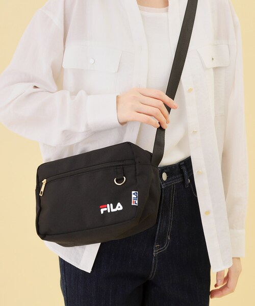 FILA（フィラ）の「【FILA別注】撥水ショルダー（ショルダーバッグ・レディース・グレー/ピンク/サックスブルー/ブラック・00）」の2枚目の写真