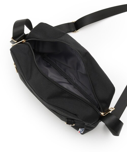 FILA（フィラ）の「【FILA別注】撥水ショルダー（ショルダーバッグ・レディース・グレー/ピンク/サックスブルー/ブラック・00）」の14枚目の写真