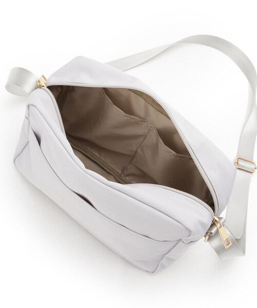 FILA（フィラ）の「【FILA別注】撥水ショルダー（ショルダーバッグ・レディース・グレー/ピンク/サックスブルー/ブラック・00）」の8枚目の写真