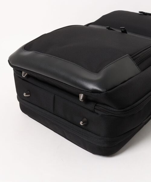 ZERO HALLIBURTON(ゼロハリバートン)の「ビジネスリュック ZEST3 17/21L B4サイズ 15.6インチPC 2気室 81731(ビジネスバッグ・メンズ・ブルーグレー/ブラック・FREE)」の4枚目の写真