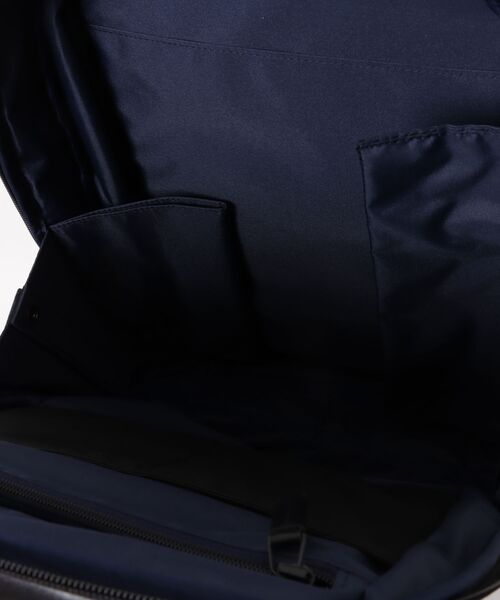 ZERO HALLIBURTON(ゼロハリバートン)の「ビジネスリュック ZEST3 17/21L B4サイズ 15.6インチPC 2気室 81731(ビジネスバッグ・メンズ・ブルーグレー/ブラック・FREE)」の5枚目の写真