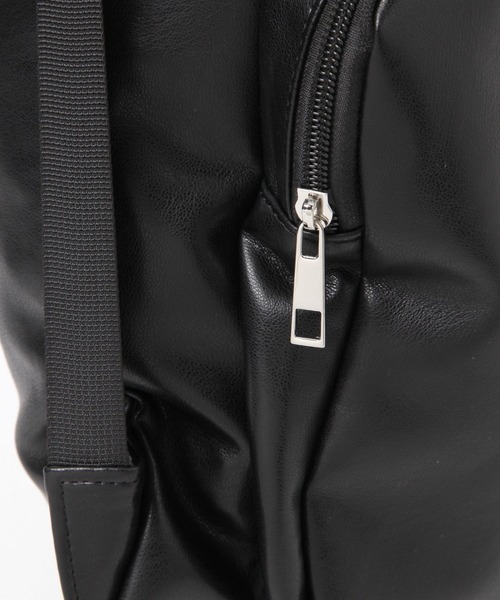 LAKOLE（ラコレ）の「ソフトフェイクレザーナップサック / 654121（バックパック/リュック・メンズ・ブラック/グレー・FREE）」の14枚目の写真