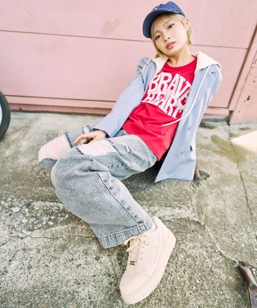 LOVETOXIC（ラブトキシック）の「【LTXC】軽量厚底コートスニーカー（スニーカー・キッズ・ブラック/オフホワイト/グレー・23-23.5cm/22-22.5/24-24.5cm）」の4枚目の写真