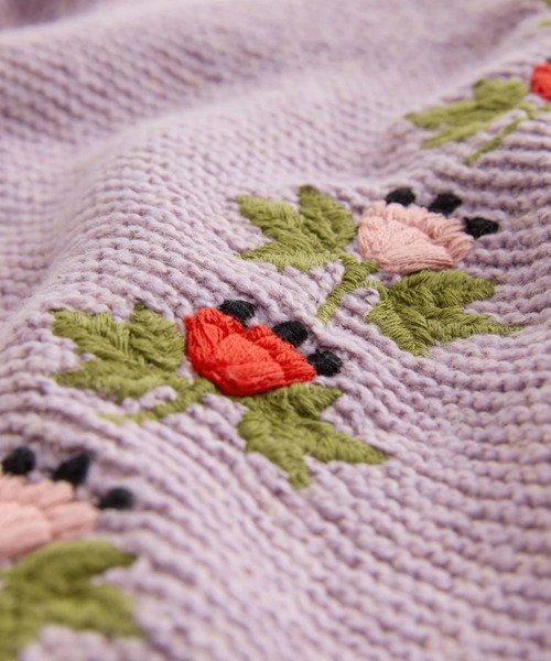 Cath Kidston(キャスキッドソン)の「フローラル ケーブル カーディガン(カーディガン/ボレロ・キッズ・ラベンダー・100/110/120)」の10枚目の写真