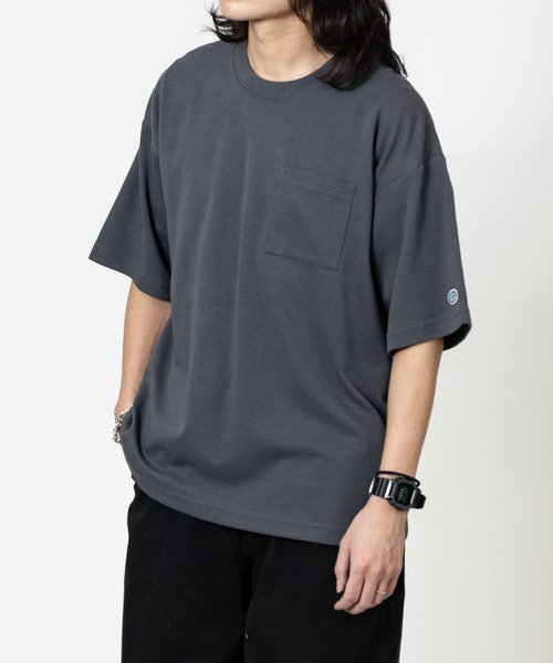 DISCUS(ディスカス)の「【15】〔DISCUS/ディスカス〕COOLMAX ポケット付 半袖無地Tシャツ 接触冷感/速乾(Tシャツ/カットソー・メンズ・ダークグリーン/ホワイト/グレイッシュベージュ/ブラック/スミクロ・X-LARGE/LARGE/MEDIUM)」の19枚目の写真