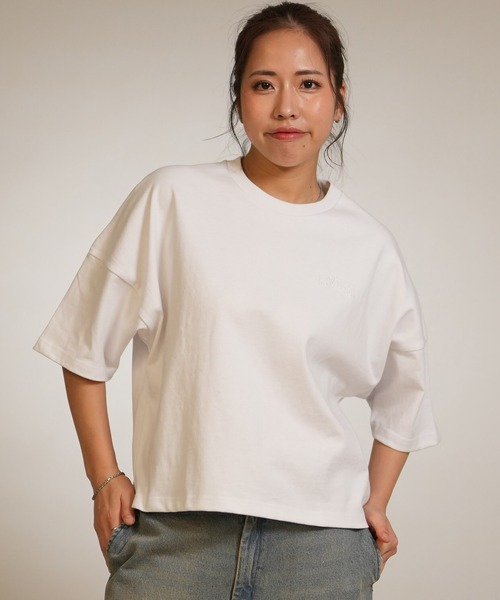 RVCA(ルーカ)の「RVCA/ルーカ 半袖 Tシャツ バックプリント ショート丈 BG043216(Tシャツ/カットソー・レディース・ライトピンク/スミクロ/ホワイト・S/L/M)」の5枚目の写真