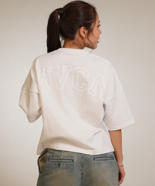 RVCA(ルーカ)の「RVCA/ルーカ 半袖 Tシャツ バックプリント ショート丈 BG043216(Tシャツ/カットソー・レディース・ライトピンク/スミクロ/ホワイト・S/L/M)」の6枚目の写真