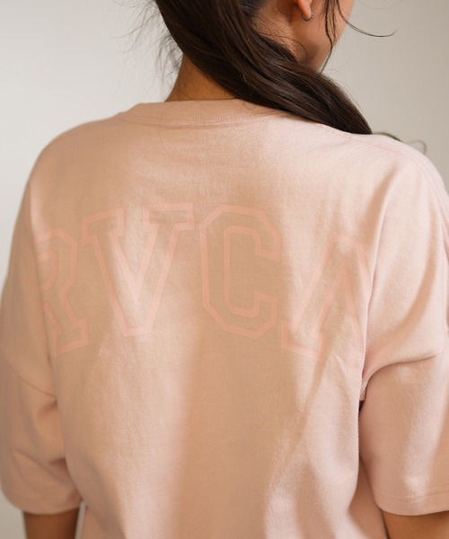 RVCA(ルーカ)の「RVCA/ルーカ 半袖 Tシャツ バックプリント ショート丈 BG043216(Tシャツ/カットソー・レディース・ライトピンク/スミクロ/ホワイト・S/L/M)」の21枚目の写真