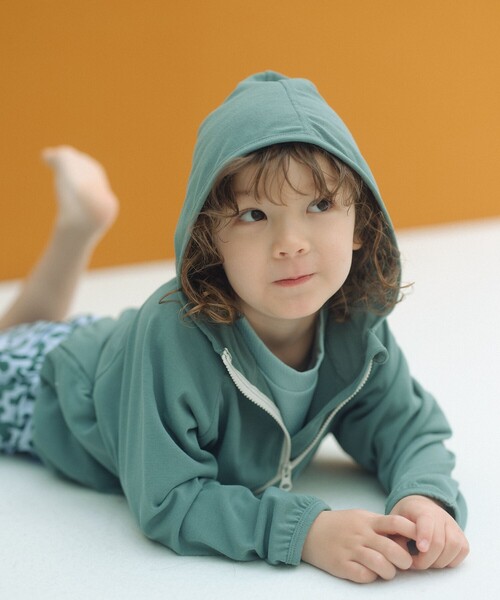 green label relaxing（グリーンレーベルリラクシング）の「UVパーカー/ キッズ 100cm-130cm（パーカー・キッズ・ライトグレー/ケリーグリーン/ダークグレー・130cm/120cm/110cm/100cm）」の4枚目の写真