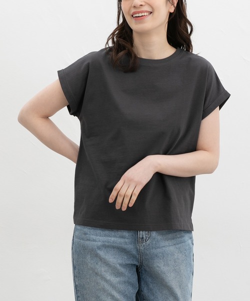 Honeys(ハニーズ)の「【UVカット】こだわり綿フレンチ袖T(Tシャツ/カットソー・レディース・ベージュ/スモーキーグリーン系/オフホワイト/ブラック/ネイビー/スミクロ/キャメル・M/LL/L/S)」の4枚目の写真