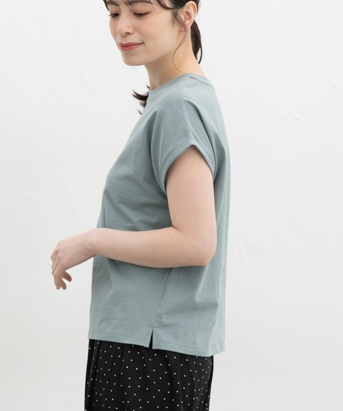Honeys(ハニーズ)の「【UVカット】こだわり綿フレンチ袖T(Tシャツ/カットソー・レディース・ベージュ/スモーキーグリーン系/オフホワイト/ブラック/ネイビー/スミクロ/キャメル・M/LL/L/S)」の8枚目の写真