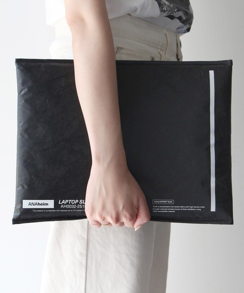 HIGHTIDE(ハイタイド)の「ANAheim アナハイム Laptop Sleeve 13inch ラップトップスリーブ 13インチ パソコンケース PC(PC・タブレットケース・レディース・キャメル/グレー/ブラック・FREE)」の21枚目の写真