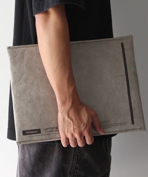 HIGHTIDE(ハイタイド)の「ANAheim アナハイム Laptop Sleeve 13inch ラップトップスリーブ 13インチ パソコンケース PC(PC・タブレットケース・レディース・キャメル/グレー/ブラック・FREE)」の12枚目の写真