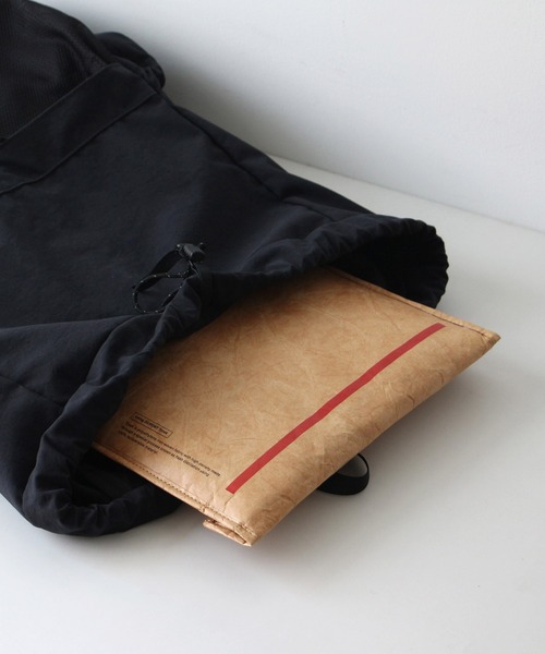 HIGHTIDE(ハイタイド)の「ANAheim アナハイム Laptop Sleeve 13inch ラップトップスリーブ 13インチ パソコンケース PC(PC・タブレットケース・レディース・キャメル/グレー/ブラック・FREE)」の7枚目の写真