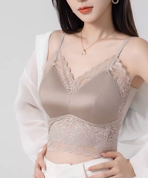 shoppinggo(ショッピングゴー)の「キャミソール レース付き ショート丈 ブラトップ レディース トップス 下着(キャミソール・レディース・ブラウン/ベージュ/アイボリー/ブラック・FREE)」の16枚目の写真