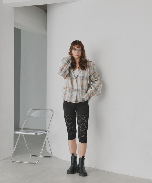 ad thie(アドティエ)の「フード付き オーバーサイズ チェックシャツ(シャツ/ブラウス・レディース・ライトブルー/オフホワイト/ピンク/ブラウン・FREE)」の9枚目の写真
