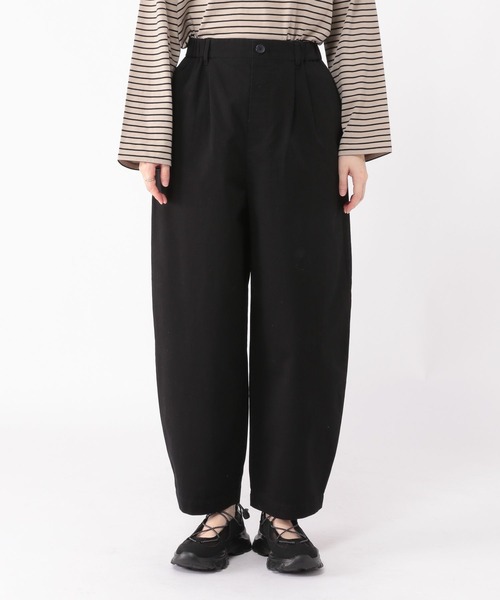 studio CLIP（スタディオクリップ）の「コットンサテンゆるテーパードパンツ[プチ・プラスサイズあり]（その他パンツ・レディース・ブラック/カーキ/その他1/ベージュ・PF/MEDIUM/ﾌﾘｰ(L)/LARGE）」の11枚目の写真