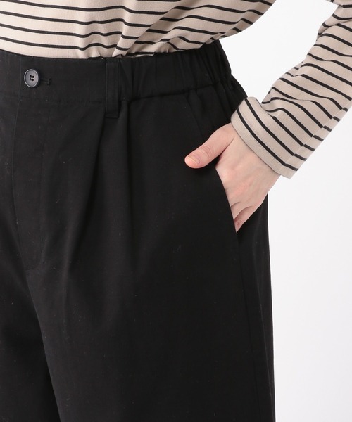 studio CLIP（スタディオクリップ）の「コットンサテンゆるテーパードパンツ[プチ・プラスサイズあり]（その他パンツ・レディース・ブラック/カーキ/その他1/ベージュ・PF/MEDIUM/ﾌﾘｰ(L)/LARGE）」の15枚目の写真