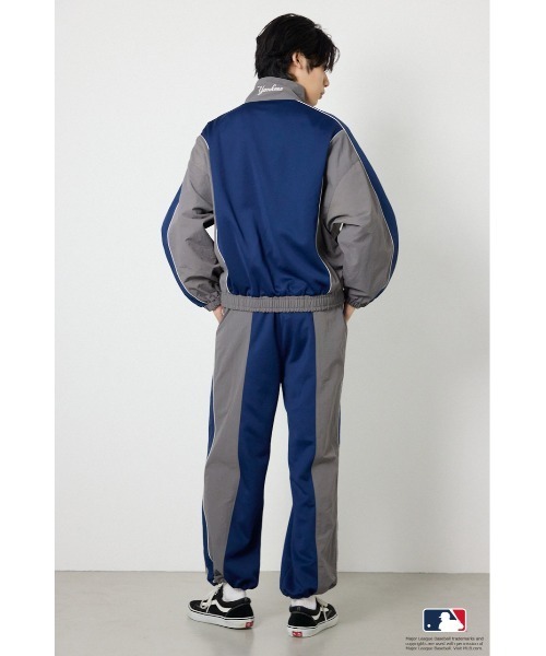 RODEO CROWNS WIDE BOWL(ロデオクラウンズワイドボウル)の「(MLB)ドッキングトラックジャケット(ナイロンジャケット・レディース・ライトグレー/ブラウン/ネイビー・FREE)」の13枚目の写真