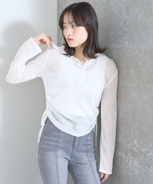 LOVETOXIC(ラブトキシック)の「【LTXC】インナーつきシアーヘンリーフードニットカットソー(アンサンブル・キッズ・ネイビー/オフホワイト/ピンク・M:150cm/S:140cm/L:160cm)」の4枚目の写真