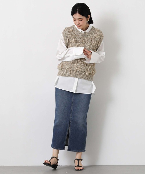 Gready Brilliant(グレディブリリアン)の「フリンジテープヤーンVネックニット(ニット/セーター・レディース・オフホワイト/ベージュ・38)」の22枚目の写真