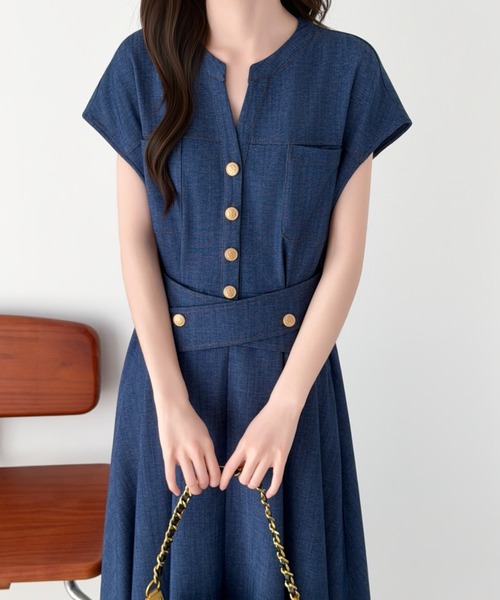 ABITOKYO（アビトーキョー）の「ゴールドボタンキーネックデニム風ワンピース（ワンピース・レディース・ブラック/ネイビー・L/M/XL）」の22枚目の写真