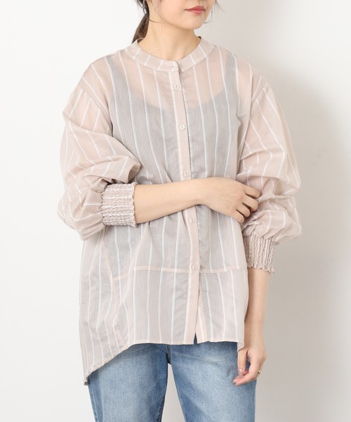 EGLANTINE(エグランティーヌ)の「EGLANTINE バックギャザー シアーストライプブラウス(シャツ/ブラウス・レディース・サンドベージュ/サックスブルー・38)」の1枚目の写真