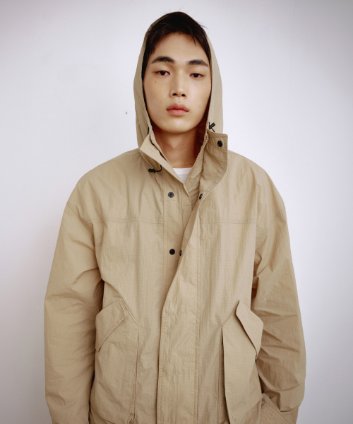 KALAPATTHAR(カラパタール)の「NYLON RIPSTOP LIGHT WEIGHT SHELL SHORT-JACKET - BEIGE(ナイロンジャケット・メンズ・その他・SMALL/MEDIUM/LARGE)」の3枚目の写真