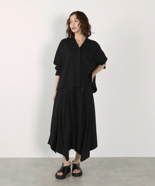 LOGEMENT DE CLAIRE(ロジュモンドクレール)の「【LOURMARIN】Vネックドルマンカーデ(カーディガン/ボレロ・レディース・ブラウン系その他/カーキ/ブラック・FREE)」の14枚目の写真