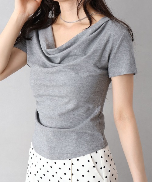 SpRay(スプレイ)の「ドレープショートスリーブトップス(Tシャツ/カットソー・レディース・ホワイト/ブラウン/ベージュ/グレー/ブラック・FREE)」の3枚目の写真