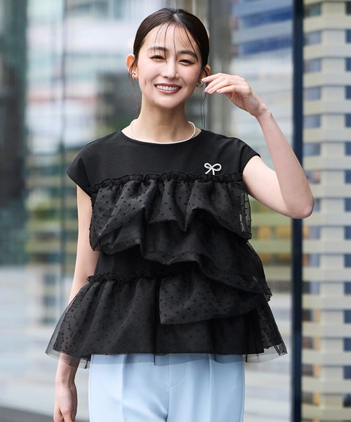 RUIRUE BOUTIQUE（ルイルエブティック）の「洗える ストレッチ ｜ シアー ドット × チュール デザイントップス ｜ トップス・Tシャツ・カットソー・半袖Tシャツ・きれいめブラウス・オフィスカジュアルブラウス（Tシャツ/カットソー・レディース・ホワイト/ブラック/ホワイト×グレー・L/M/S）」の3枚目の写真