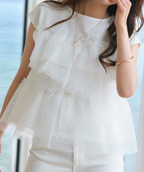 RUIRUE BOUTIQUE（ルイルエブティック）の「洗える ストレッチ ｜ シアー ドット × チュール デザイントップス ｜ トップス・Tシャツ・カットソー・半袖Tシャツ・きれいめブラウス・オフィスカジュアルブラウス（Tシャツ/カットソー・レディース・ホワイト/ブラック/ホワイト×グレー・L/M/S）」の6枚目の写真