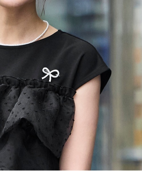 RUIRUE BOUTIQUE（ルイルエブティック）の「洗える ストレッチ ｜ シアー ドット × チュール デザイントップス ｜ トップス・Tシャツ・カットソー・半袖Tシャツ・きれいめブラウス・オフィスカジュアルブラウス（Tシャツ/カットソー・レディース・ホワイト/ブラック/ホワイト×グレー・L/M/S）」の13枚目の写真