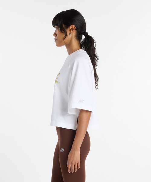 NEW BALANCE（ニューバランス）の「ウォーターカラーマルチボクシーTシャツ（Tシャツ/カットソー・レディース・ブラック/ホワイト・SMALL/MEDIUM/LARGE/X-LARGE）」の3枚目の写真