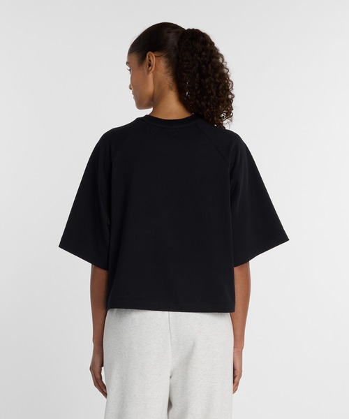 NEW BALANCE（ニューバランス）の「ウォーターカラーマルチボクシーTシャツ（Tシャツ/カットソー・レディース・ブラック/ホワイト・SMALL/MEDIUM/LARGE/X-LARGE）」の10枚目の写真