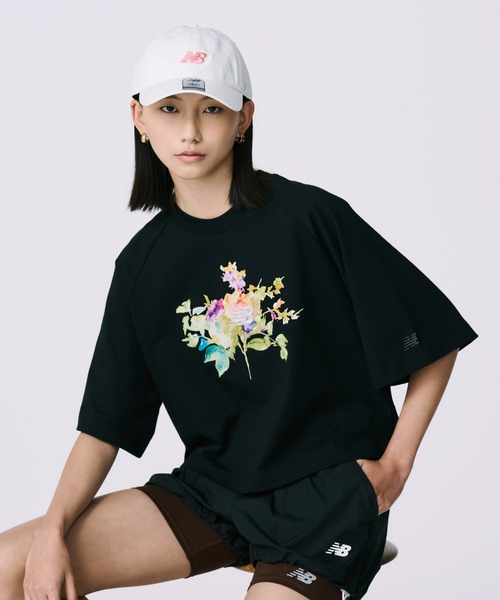 NEW BALANCE（ニューバランス）の「ウォーターカラーマルチボクシーTシャツ（Tシャツ/カットソー・レディース・ブラック/ホワイト・SMALL/MEDIUM/LARGE/X-LARGE）」の16枚目の写真