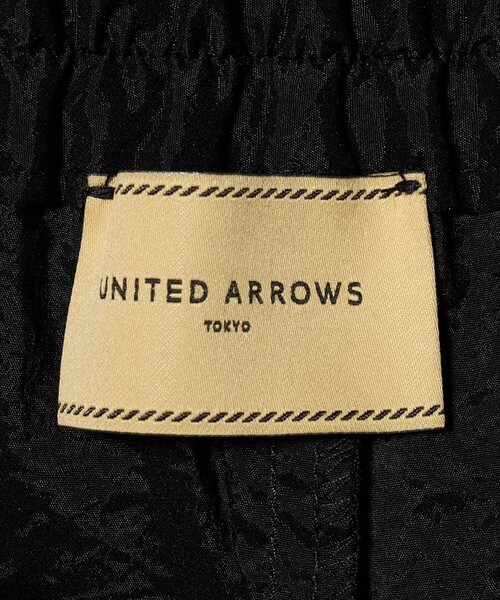 UNITED ARROWS(ユナイテッドアローズ)の「シアー レイヤード パンツ(その他パンツ・レディース・ホワイト/ブラック・36/38)」の9枚目の写真