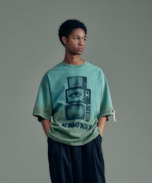 ADAM PATEK(アダムパテック)の「ADAMPATEK/noise aging T/プリントエイジング加工Tシャツ(AP2614024)(Tシャツ/カットソー・レディース・ホワイト/グリーン/ピンク/ブラック・2/1)」の3枚目の写真