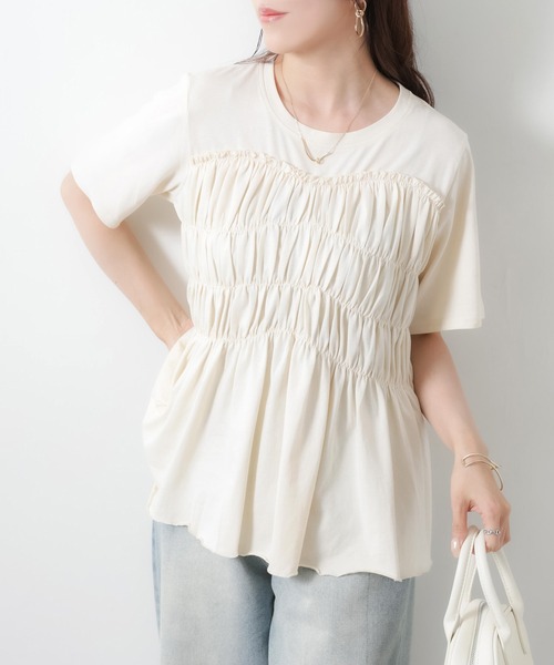 Riberry(リベリー)の「【接触冷感】ビスチェライクギャザーコットンTシャツ(Tシャツ/カットソー・レディース・チャコールグレー/ブラック/アイボリー・MEDIUM)」の4枚目の写真
