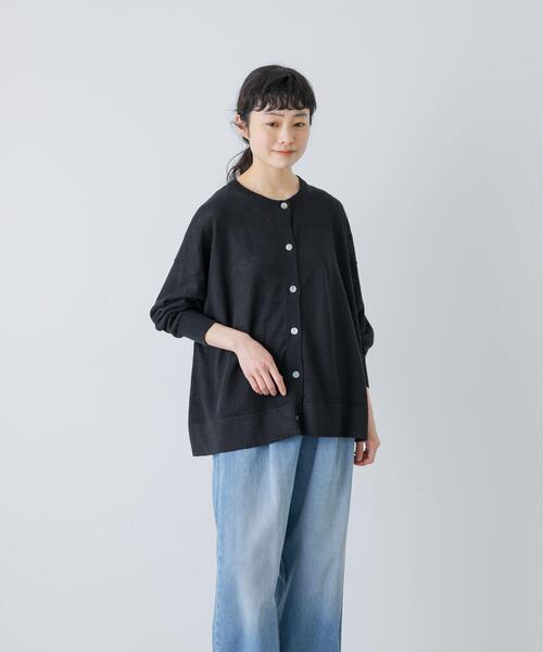 かぐれ(カグレ)の「リネンワイドクルーネックカーディガン(カーディガン/ボレロ・レディース・ブラック/ナチュラル・FREE)」の4枚目の写真