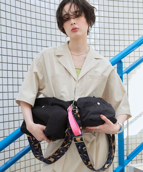 ELLEgirl（エルガール）の「撥水 2wayショルダーバッグ L（ショルダーバッグ・レディース・ブラック系その他/ブラック・FREE）」の16枚目の写真